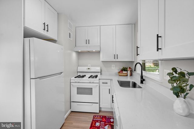 6927 COLUMBIA DR, Alexandria, VA 22307