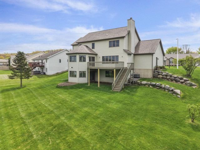 3153 Bollenbeck Street, Cross Plains, WI 53528