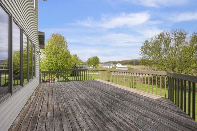 3153 Bollenbeck Street, Cross Plains, WI 53528