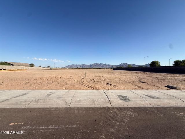 9643 W TAMARISK Avenue, Tolleson, AZ 85353