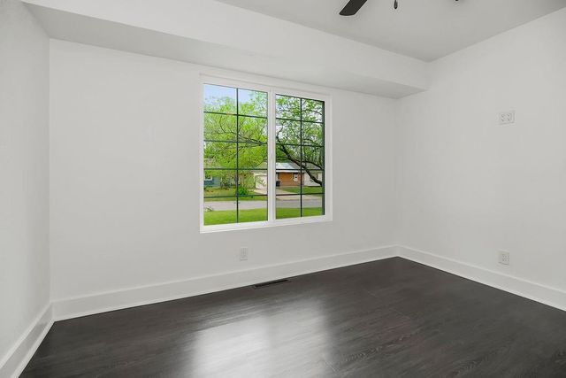 9806 Bennington Avenue, Kansas City, MO 64134