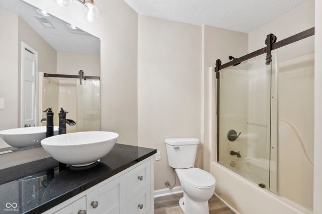 7674 Doone Valley Court, Avon, IN 46123