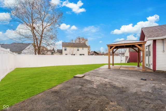 7674 Doone Valley Court, Avon, IN 46123