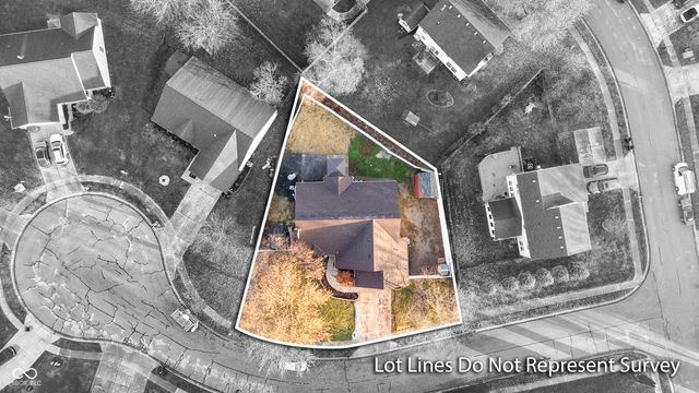 7674 Doone Valley Court, Avon, IN 46123