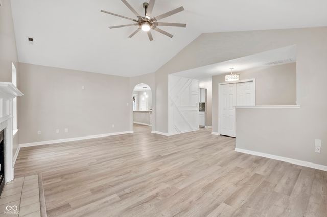 7674 Doone Valley Court, Avon, IN 46123