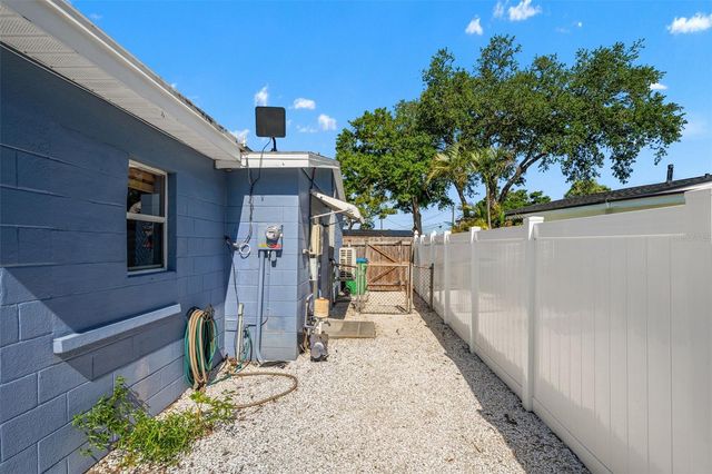 4311 63RD WAY N, St Petersburg, FL 33709