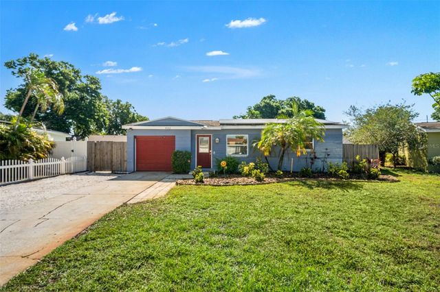 4311 63RD WAY N, St Petersburg, FL 33709