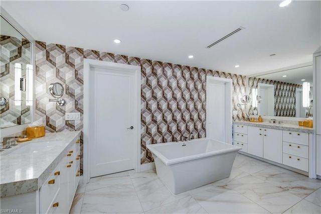 13925 Old Coast RD 905, Naples, FL 34110