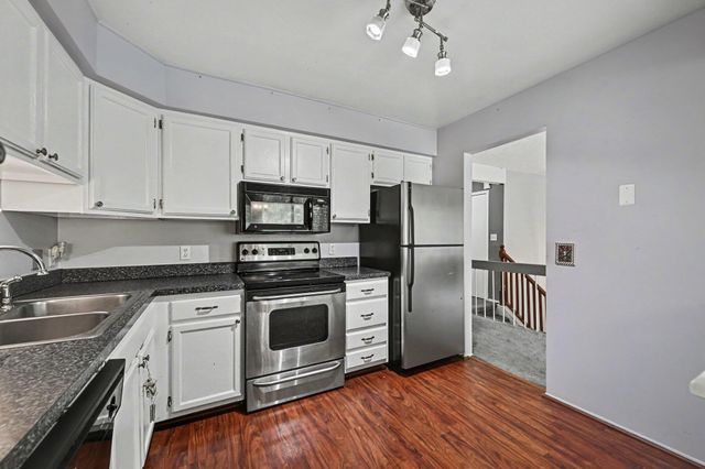 24225 Evergreen Road, Southfield City, MI 48075