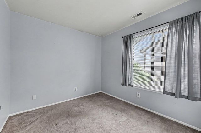 24225 Evergreen Road, Southfield City, MI 48075