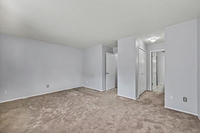 24225 Evergreen Road, Southfield City, MI 48075