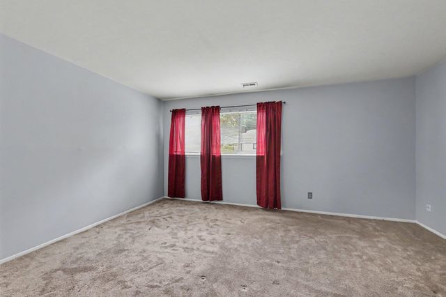 24225 Evergreen Road, Southfield City, MI 48075