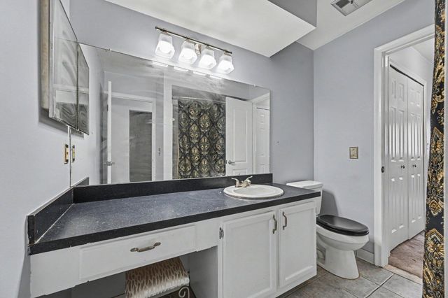 24225 Evergreen Road, Southfield City, MI 48075