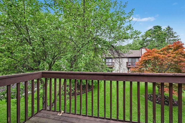 24225 Evergreen Road, Southfield City, MI 48075