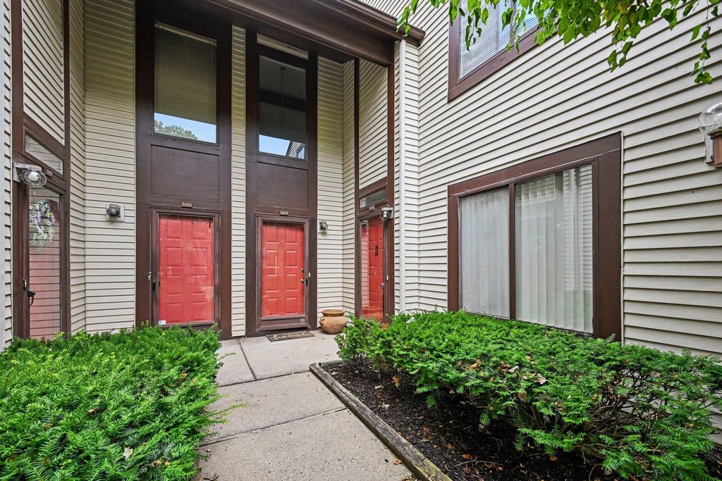 24225 Evergreen Road, Southfield City, MI 48075