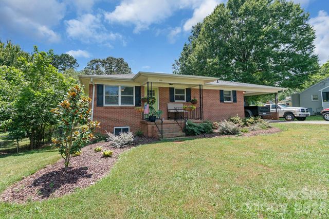 1501 Old Hickory Grove Road, Mount Holly, NC 28120
