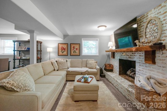 1501 Old Hickory Grove Road, Mount Holly, NC 28120