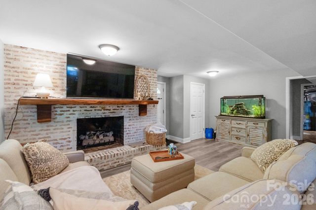 1501 Old Hickory Grove Road, Mount Holly, NC 28120