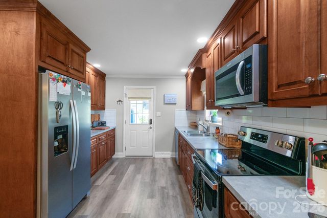 1501 Old Hickory Grove Road, Mount Holly, NC 28120
