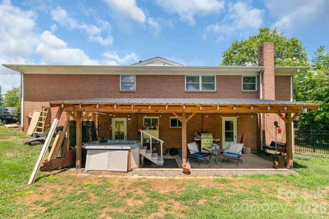1501 Old Hickory Grove Road, Mount Holly, NC 28120