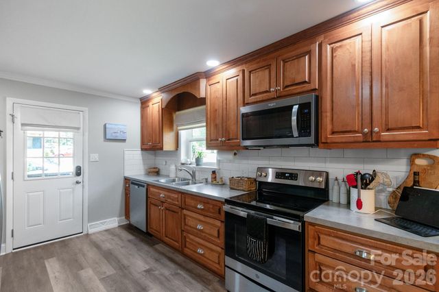 1501 Old Hickory Grove Road, Mount Holly, NC 28120