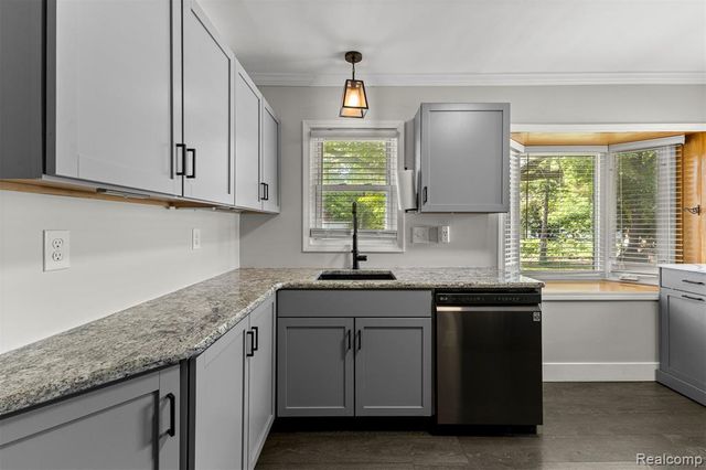 14023 Beech Daly Road, Redford, MI 48239