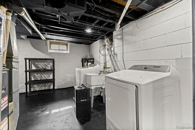 14023 Beech Daly Road, Redford, MI 48239