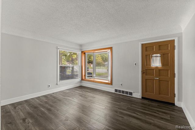 14023 Beech Daly Road, Redford, MI 48239