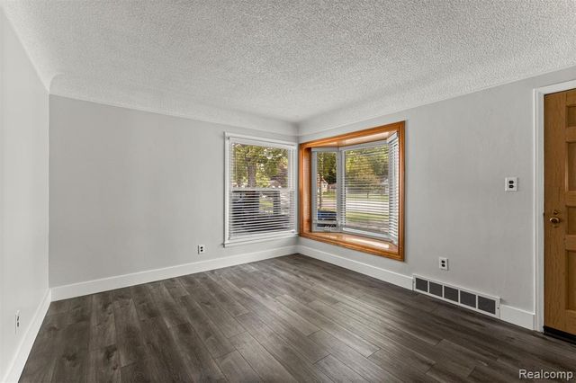 14023 Beech Daly Road, Redford, MI 48239