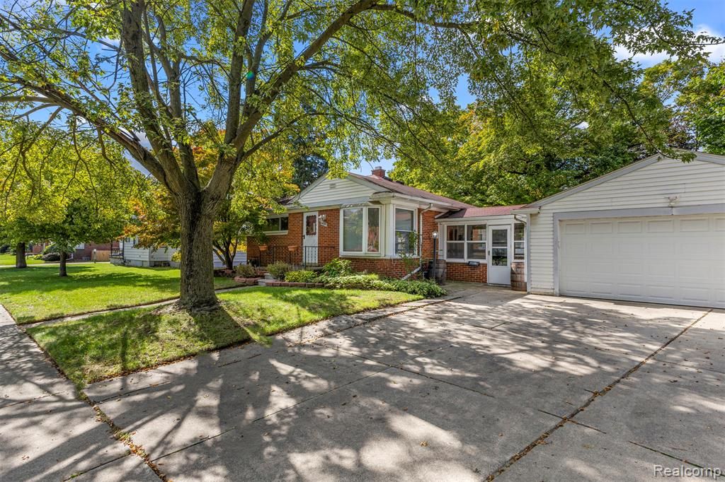 14023 Beech Daly Road, Redford, MI 48239