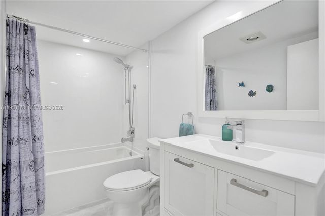 200 SE 5th Ave 405, Dania Beach, FL 33004