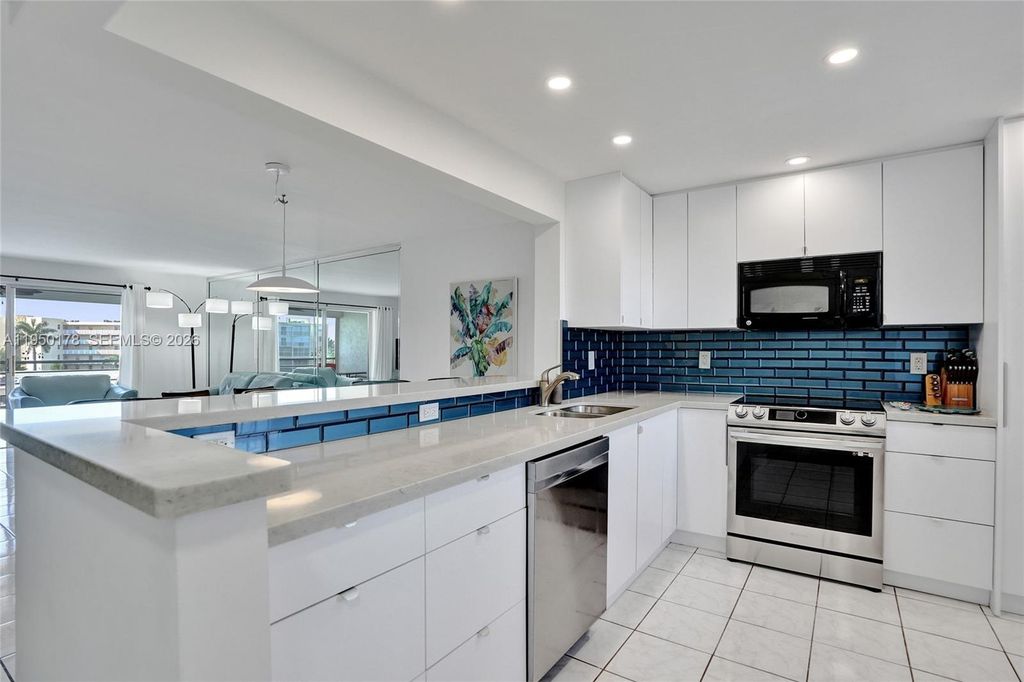 200 SE 5th Ave 405, Dania Beach, FL 33004