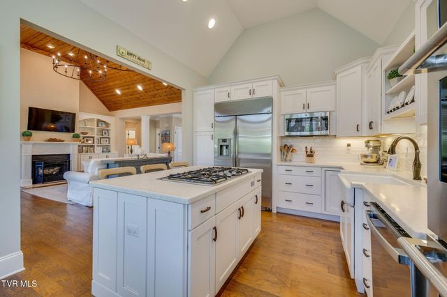 117 Wedgewood Circle, Elizabethton, TN 37643