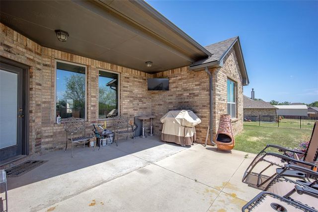 18392 Chuckwagon Trail, Norman, OK 73072