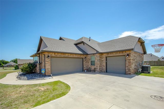 18392 Chuckwagon Trail, Norman, OK 73072