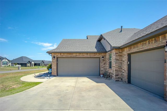 18392 Chuckwagon Trail, Norman, OK 73072