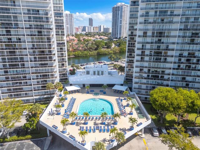 3731 N Country Club Drive 1427, Aventura, FL 33180