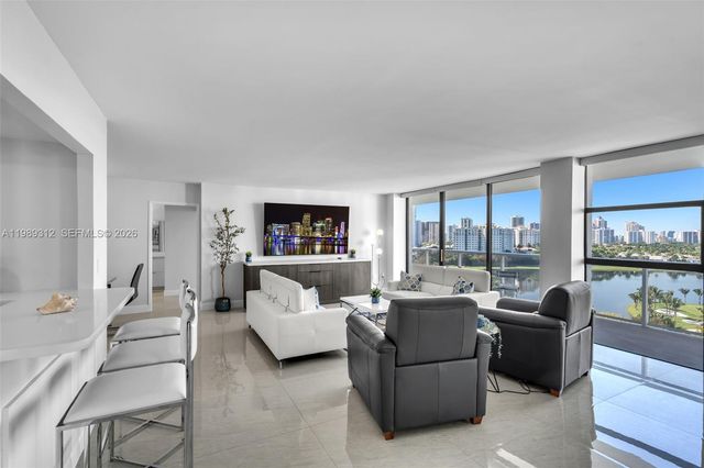 3731 N Country Club Drive 1427, Aventura, FL 33180