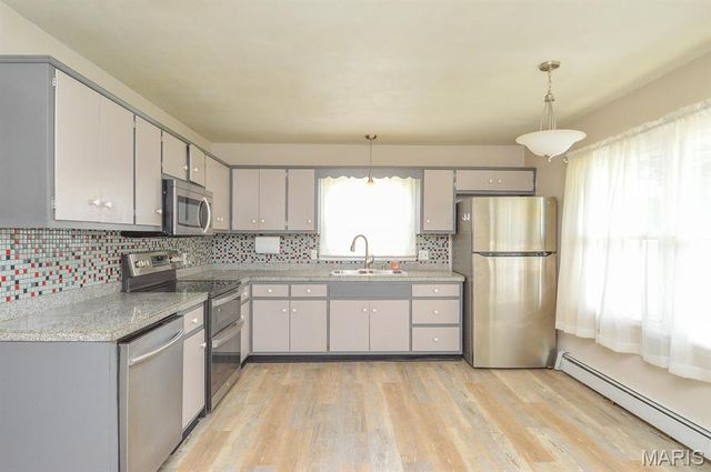 2552 Frank Scott Parkway W, Belleville, IL 62223