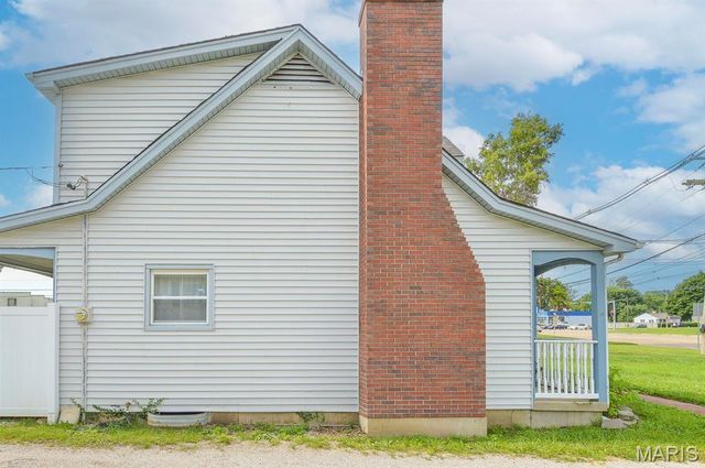 2552 Frank Scott Parkway W, Belleville, IL 62223