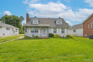 2552 Frank Scott Parkway W, Belleville, IL 62223