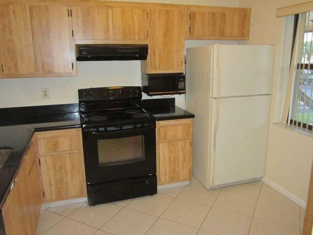 22017 Palms Way 205, Boca Raton, FL 33433