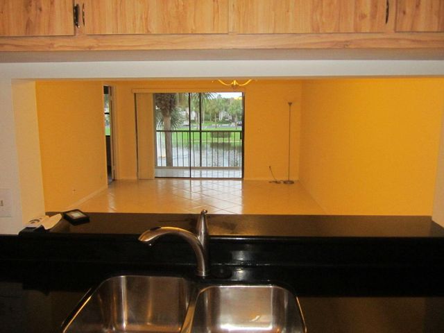 22017 Palms Way 205, Boca Raton, FL 33433