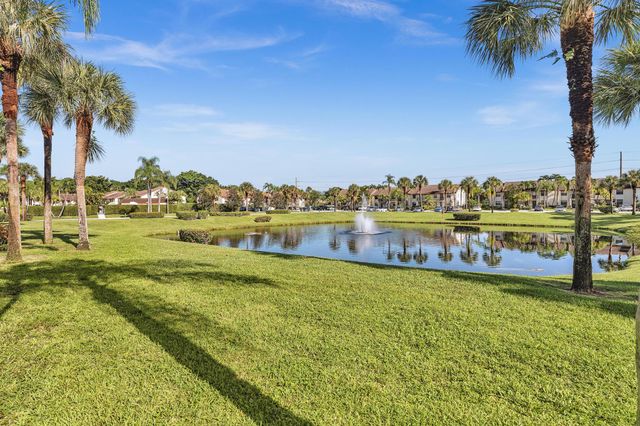 22017 Palms Way 205, Boca Raton, FL 33433