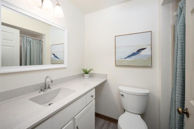 7728 W Imperial DRIVE, Franklin, WI 53132