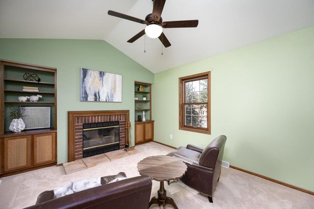 7728 W Imperial DRIVE, Franklin, WI 53132