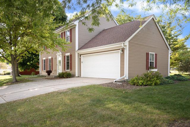 7728 W Imperial DRIVE, Franklin, WI 53132