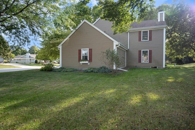 7728 W Imperial DRIVE, Franklin, WI 53132