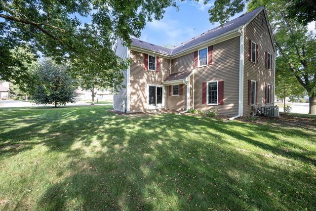 7728 W Imperial DRIVE, Franklin, WI 53132