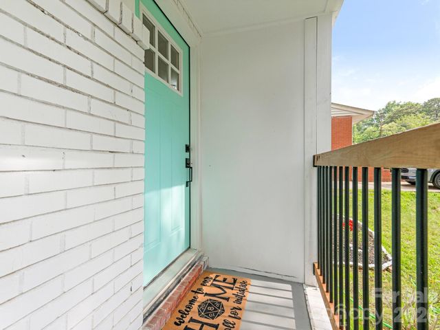 1831 Erie Street, Charlotte, NC 28216